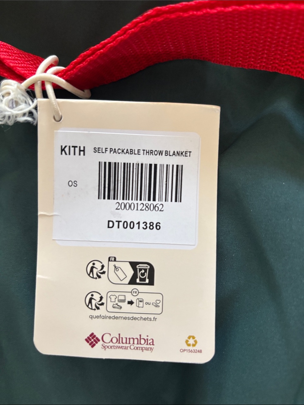 Columbia x Kith Outdoor Picnic Blanket w/Green Topographic Print and Yellow Trim - Picture 5 of 7